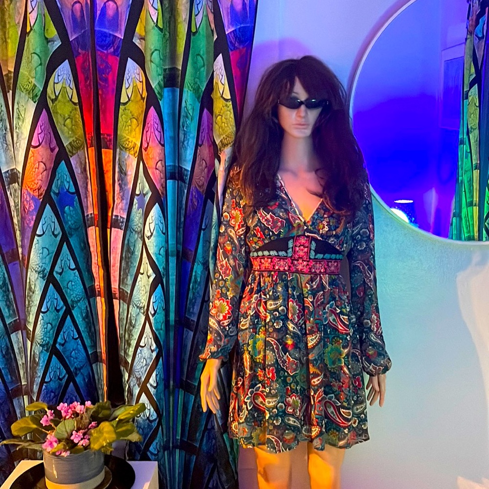 Super cute above knee rich colors